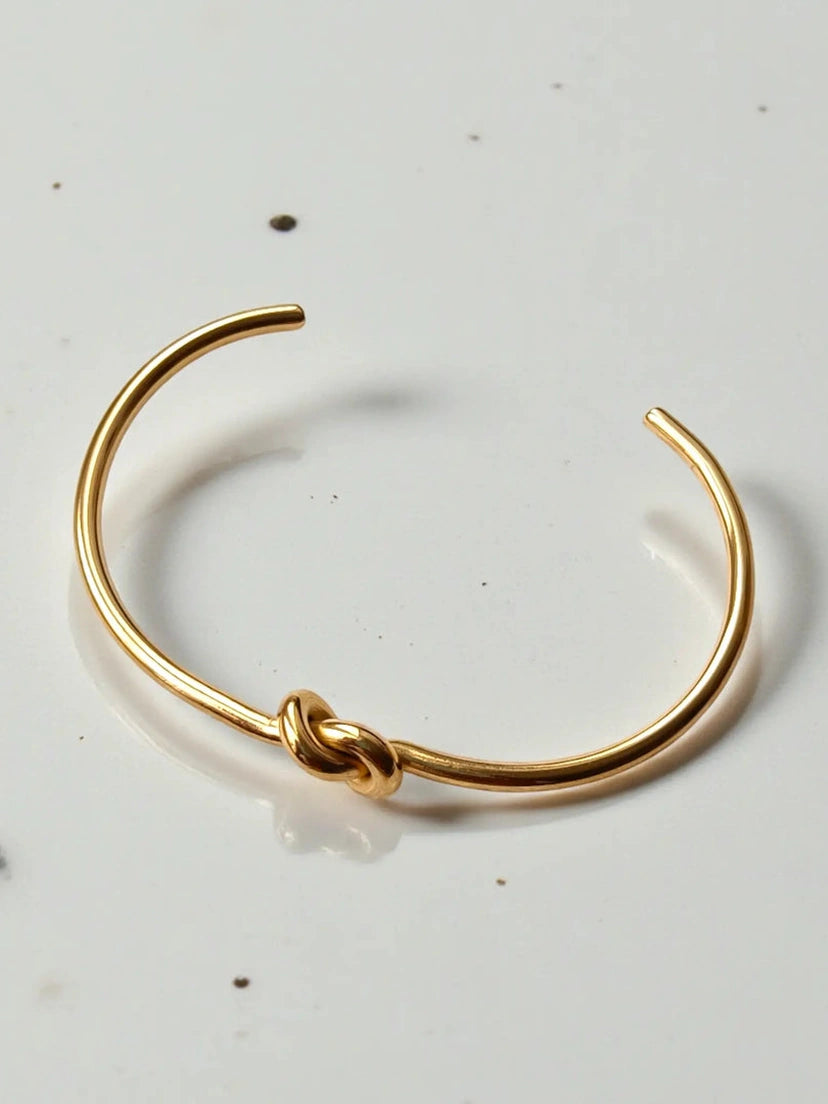 Gold Knot Cuff Bracelet – Waterproof Stainless Steel